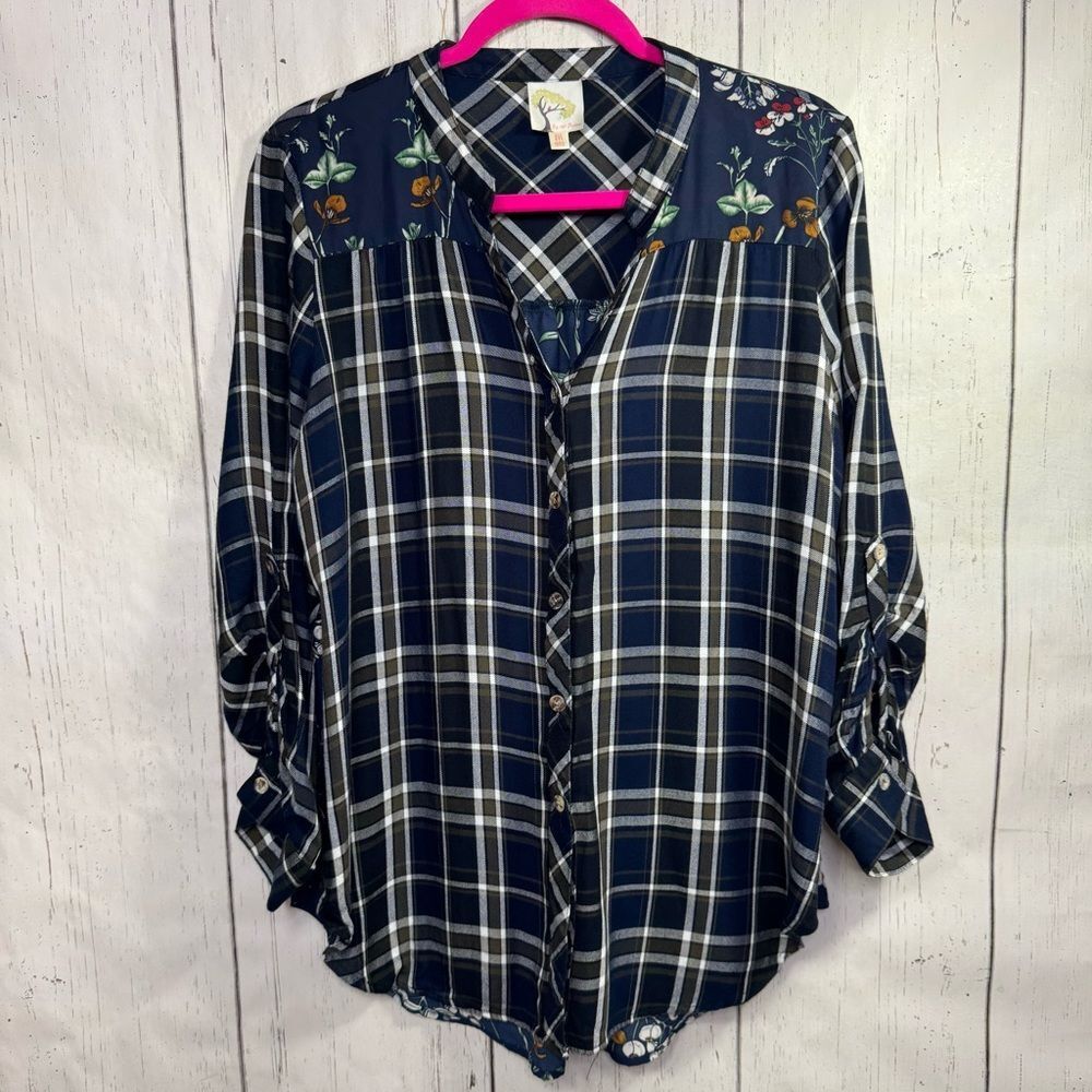 Fig and Flower Plaid Floral Button Down Shirt Tunic M Boho Cottagecore Artsy
